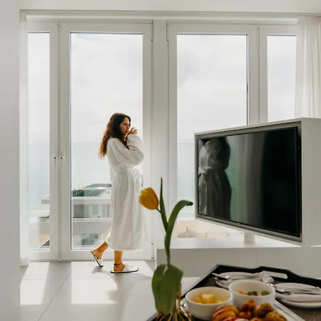 J44 Lifestyle Hotel 5*