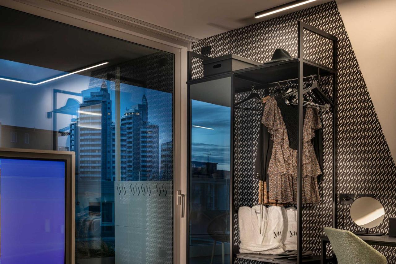 Hotel J44 Lifestyle 5*