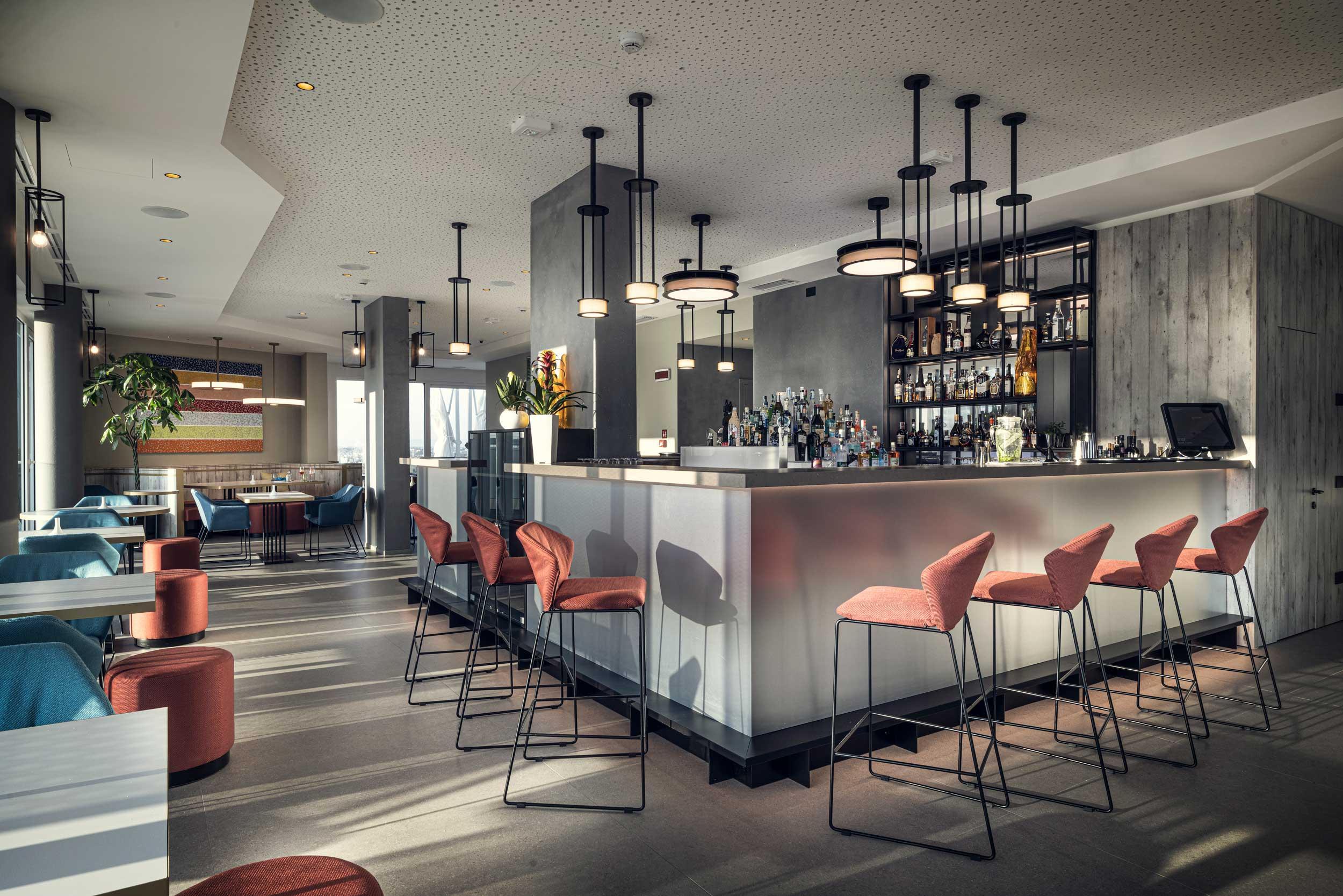 Hotel J44 Lifestyle 5*