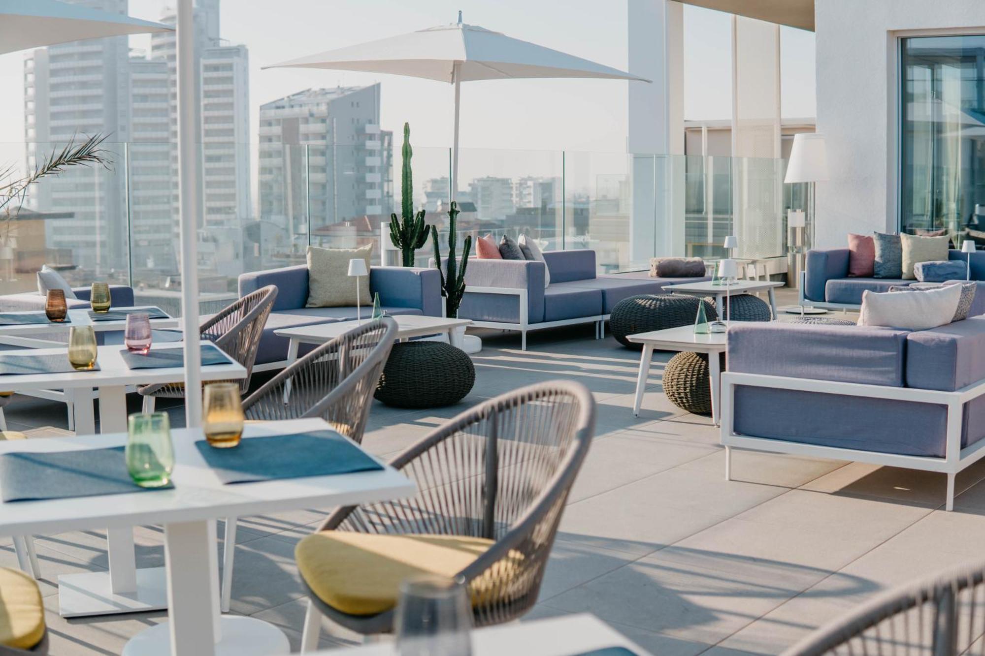 J44 Lifestyle 5*